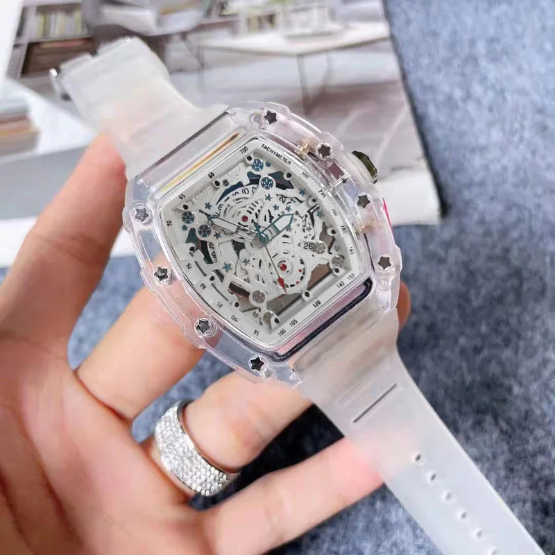 Luxury Watch Rubber Strap - Tonneau موضة ساعة كوارتز رجالية شكل