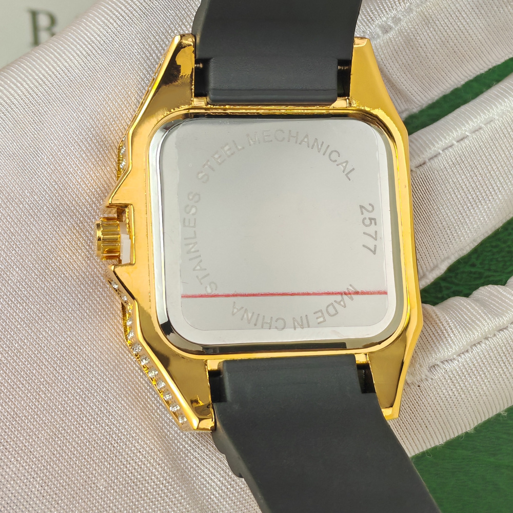 ساعة يد رجالية كوارتز مرصعة با - مراجعة Luxury Watch Rubber Strap وسعره