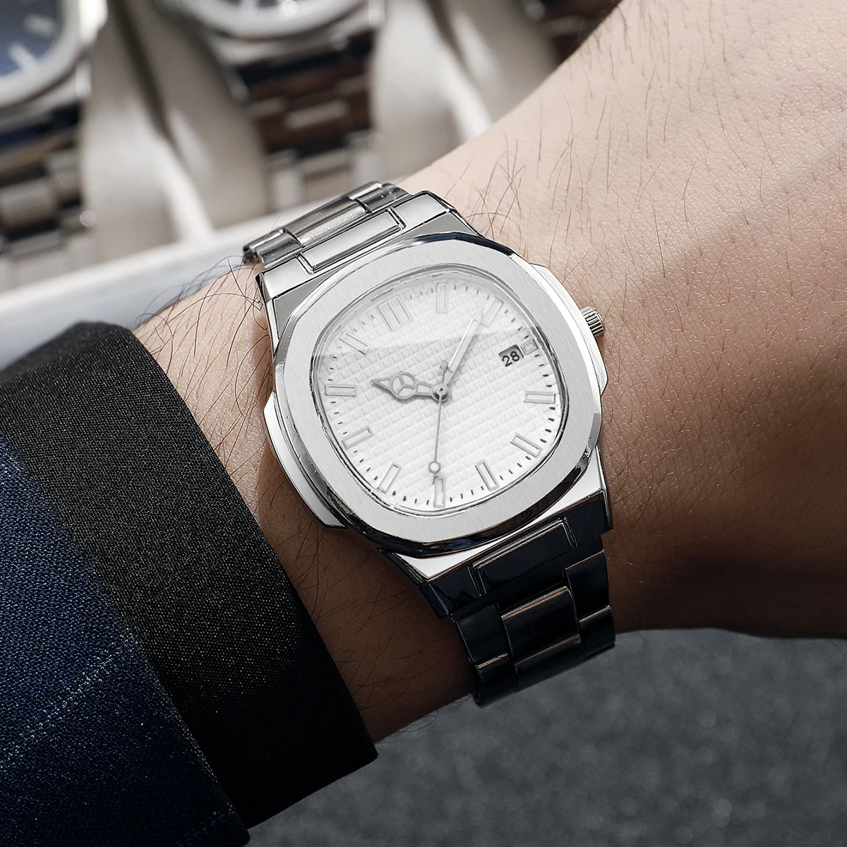 ساعات رجال الأعمال المربعة الف - مراجعة Luxury Watch Organizer For Men وسعره