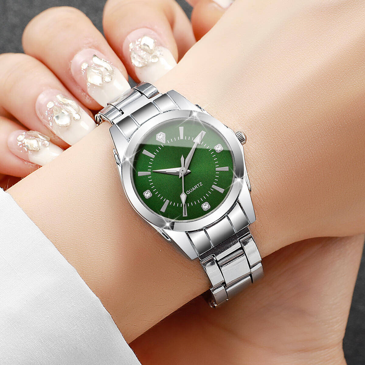 ساعات نسائية فاخرة من حجر الرا - مراجعة Luxury Watch Travel Case وسعره